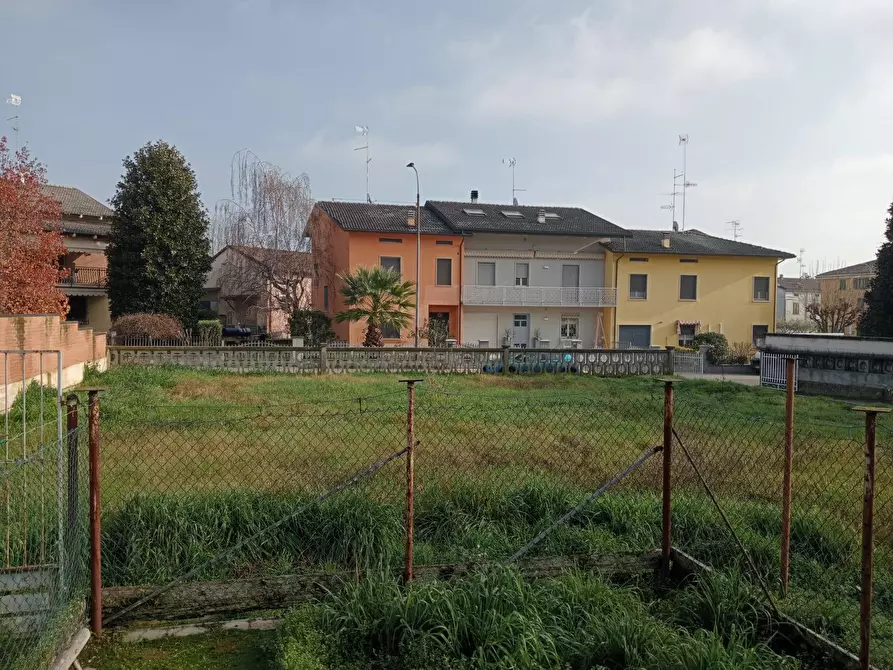Immagine 1 di Terreno edificabile in vendita  a Brescello
