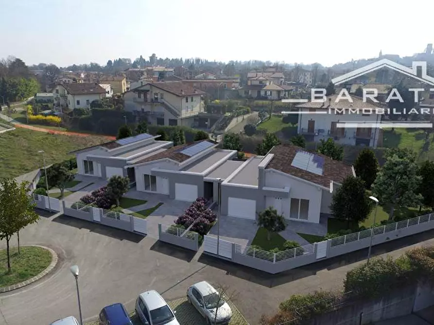 Immagine 1 di Villa in vendita  a Volta Mantovana