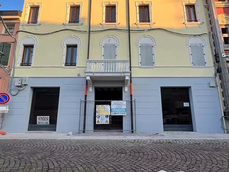 Immagine 1 di Appartamento in vendita  a Novi Di Modena