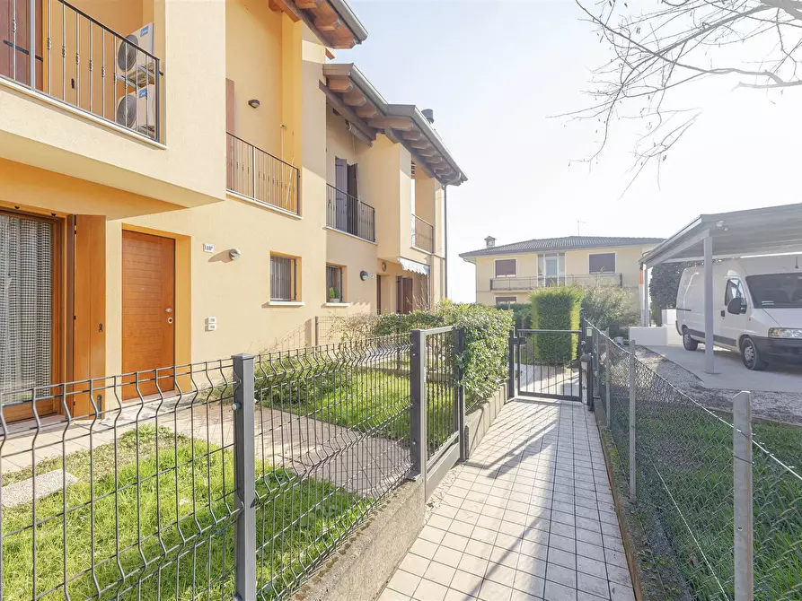 Immagine 1 di Villa in vendita  in Via Puccini a Borgoricco