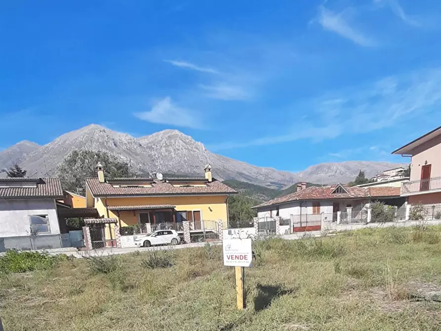 Immagine 1 di Terreno edificabile in vendita  in Via Cretarolo  seconda a Magliano De' Marsi