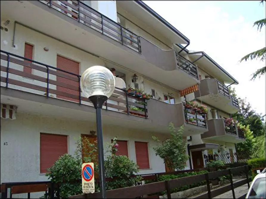 Immagine 1 di Appartamento in vendita  in via della Libertà a Caramanico Terme