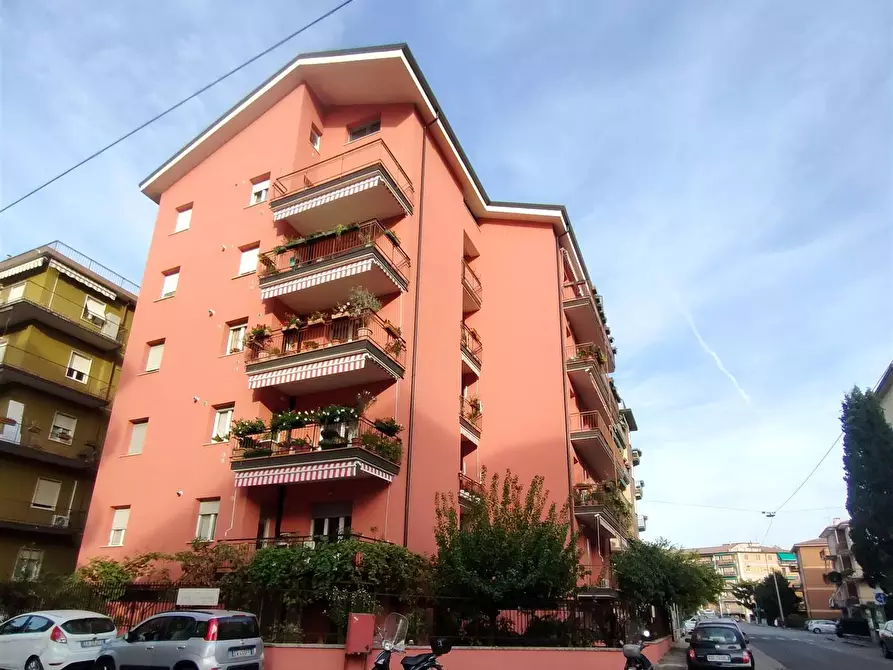 Immagine 1 di Appartamento in vendita  in via Tommaseo a Verona