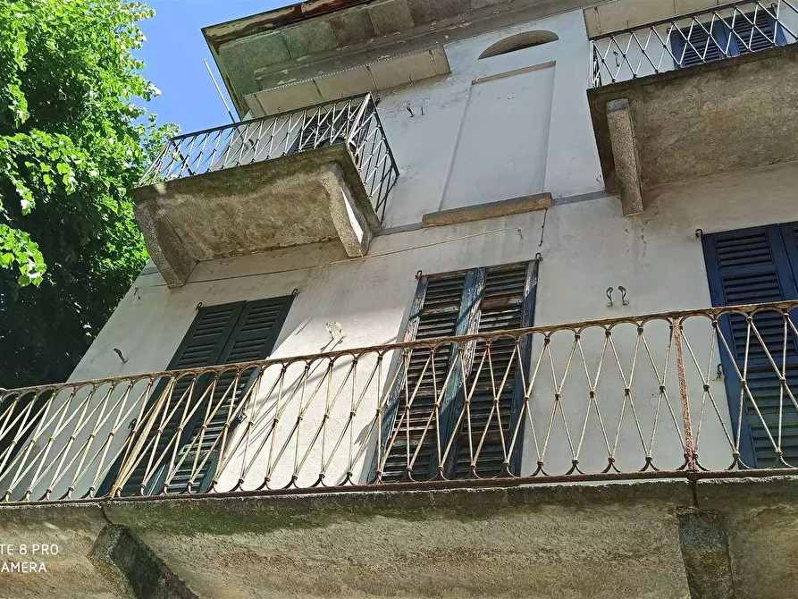 Immagine 1 di Appartamento in vendita  a Borgomanero