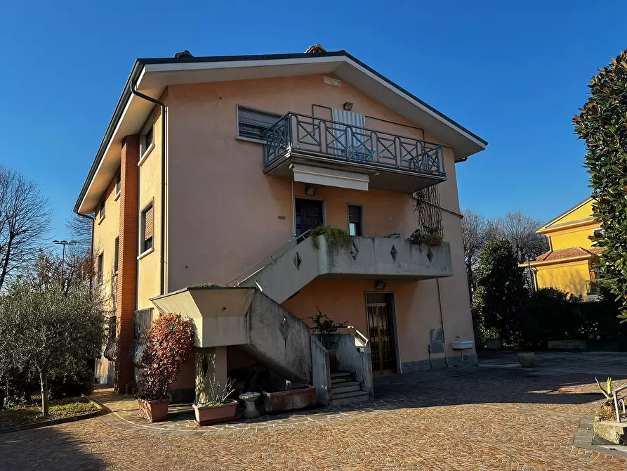 Immagine 1 di Appartamento in vendita  in via Guglielmo Marconi a Brembate