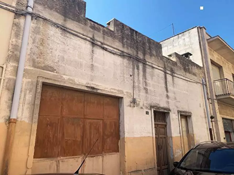 Immagine 1 di Casa indipendente in vendita  in Via Cuneo a Mesagne