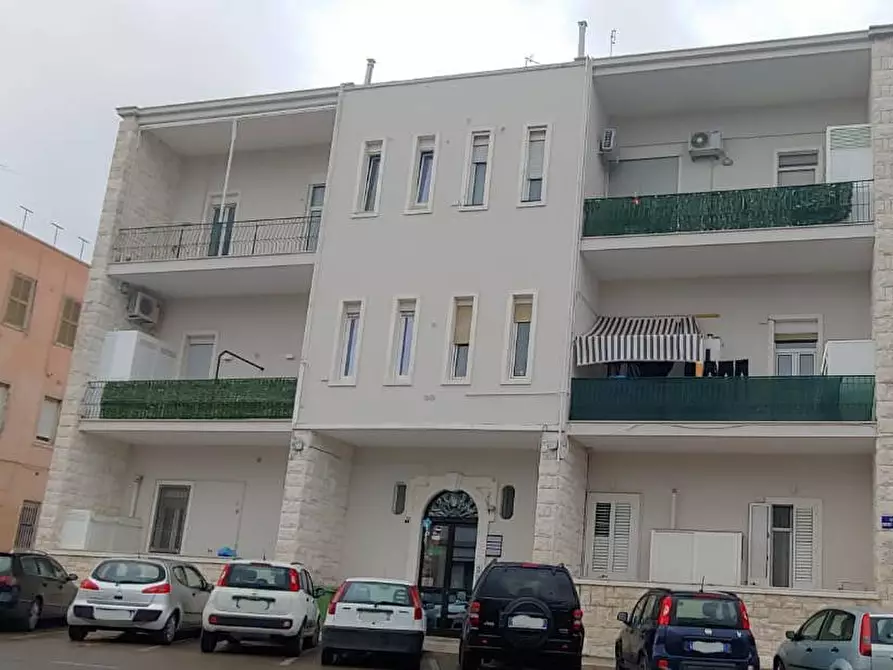 Immagine 1 di Appartamento in vendita  in VIALE CARELLA a Martina Franca