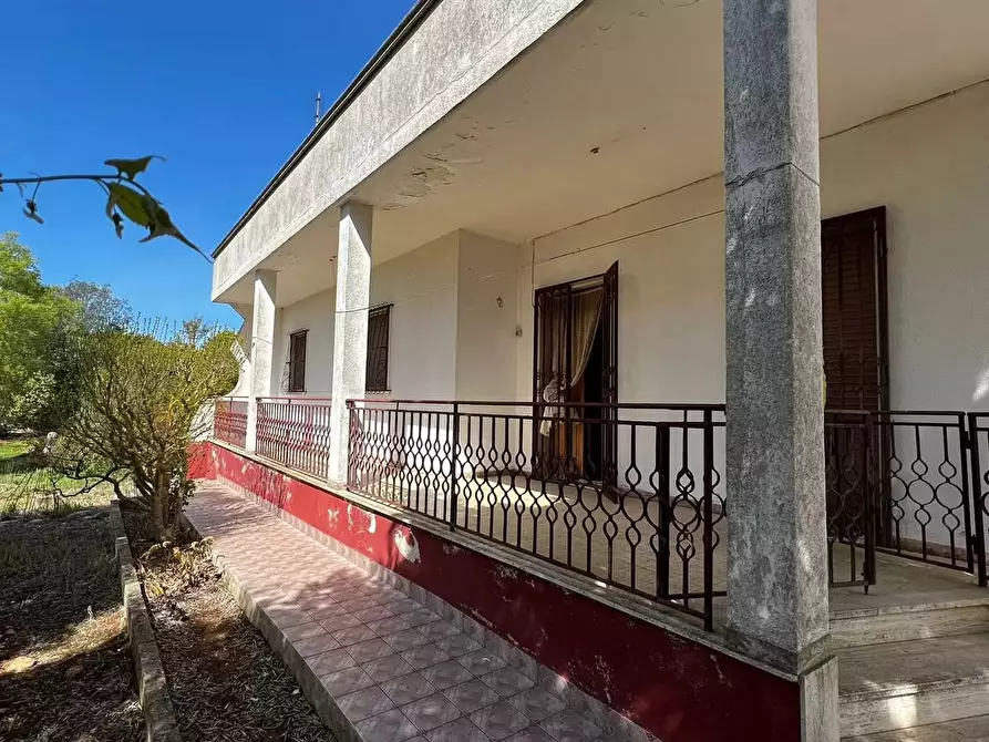 Immagine 1 di Villa in vendita  a Ceglie Messapico