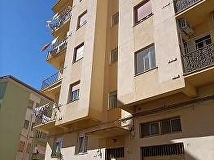 Immagine 1 di Appartamento in vendita  in Via E. De Amicis a Caltanissetta