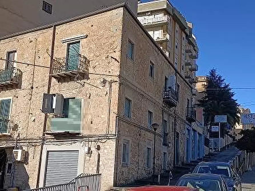 Immagine 1 di Appartamento in vendita  in Via Rosso di San Secondo a Caltanissetta