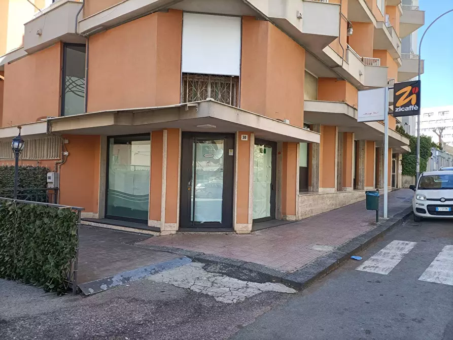 Immagine 1 di Negozio in vendita  in via Leone XIII a Caltanissetta