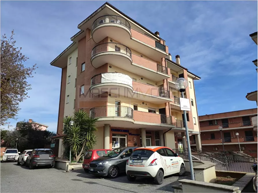 Immagine 1 di Appartamento in vendita  in Via P. Togliatti a Fiano Romano