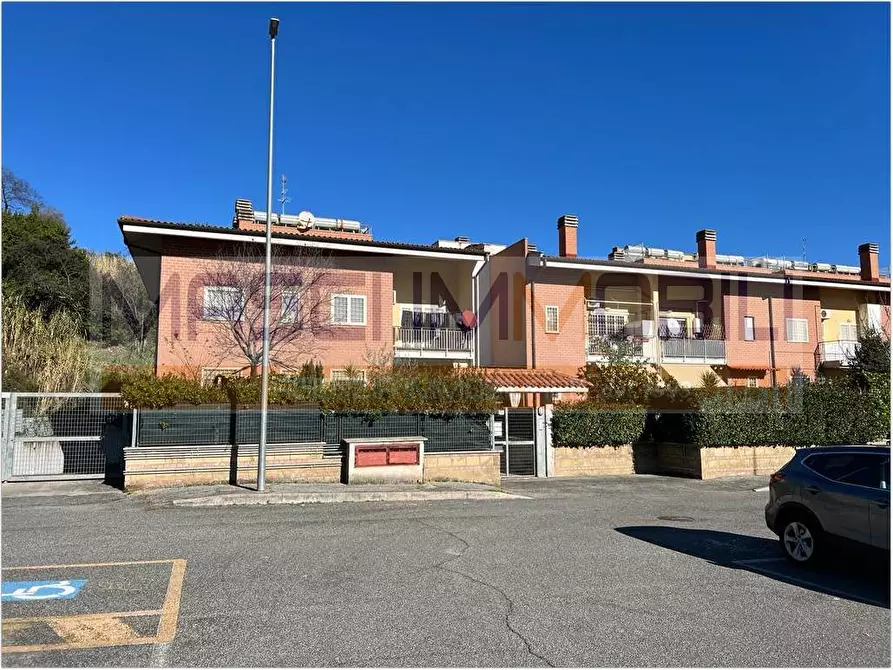 Immagine 1 di Appartamento in vendita  in Via Giovanni Paolo II a Fiano Romano