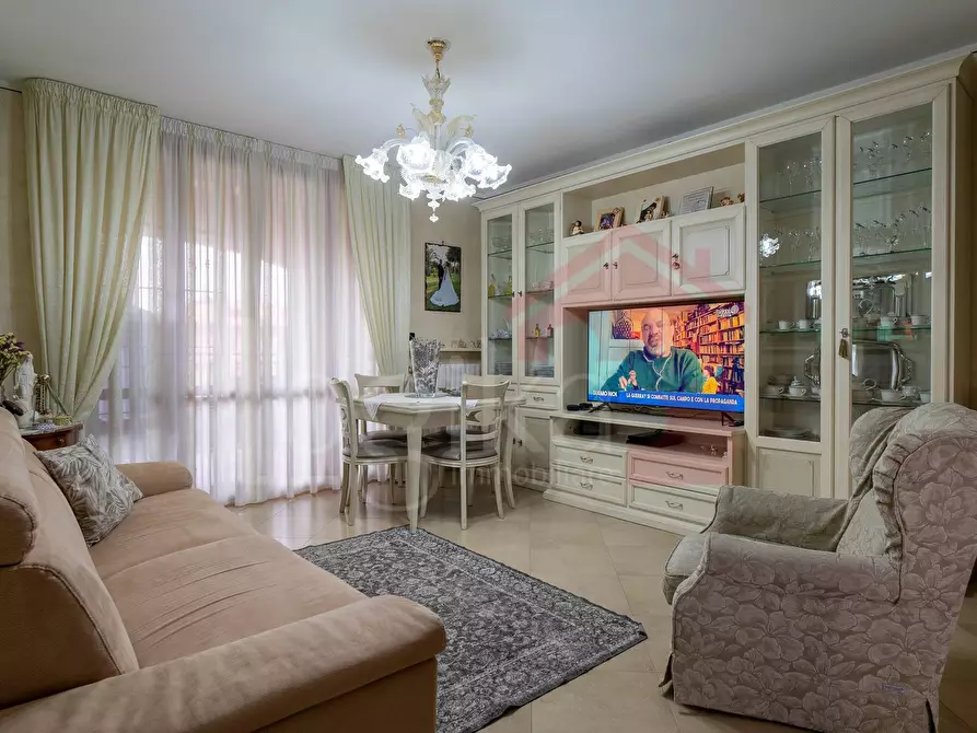 Immagine 1 di Appartamento in vendita  in Via Galileo Galilei a Albuzzano