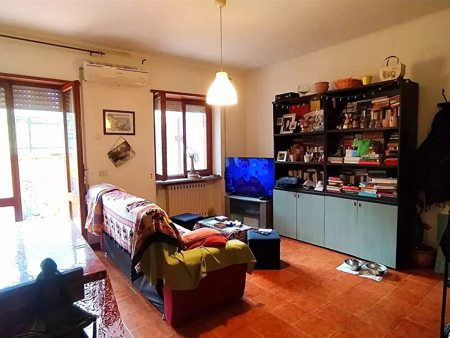 Immagine 1 di Appartamento in vendita  a Collevecchio