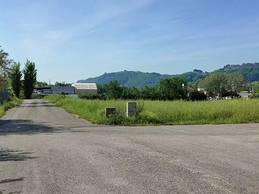 Immagine 1 di Terreno edificabile in vendita  a Forano