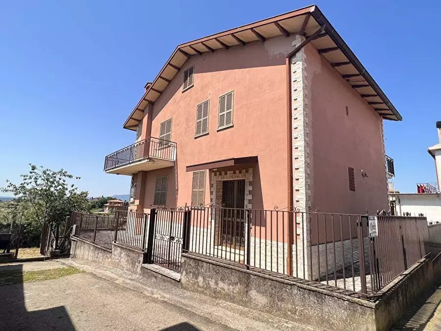 Immagine 1 di Casa indipendente in vendita  a Cantalupo In Sabina