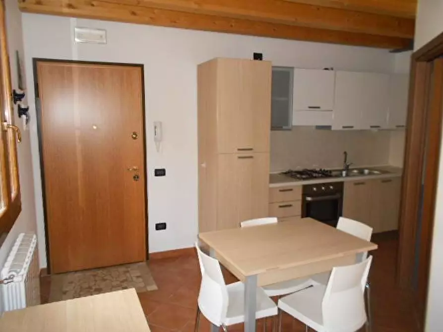 Immagine 1 di Appartamento in affitto  a Adria