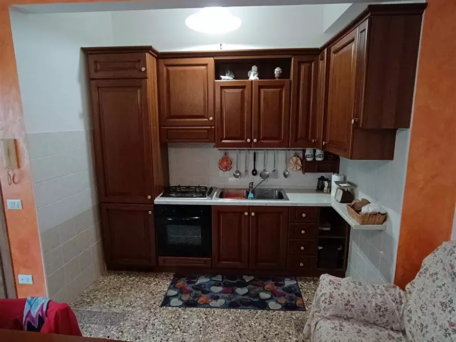 Immagine 1 di Appartamento in affitto  a Adria