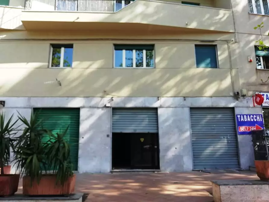 Immagine 1 di Negozio in affitto  in VIA DUCA DELLA VERDURA a Palermo