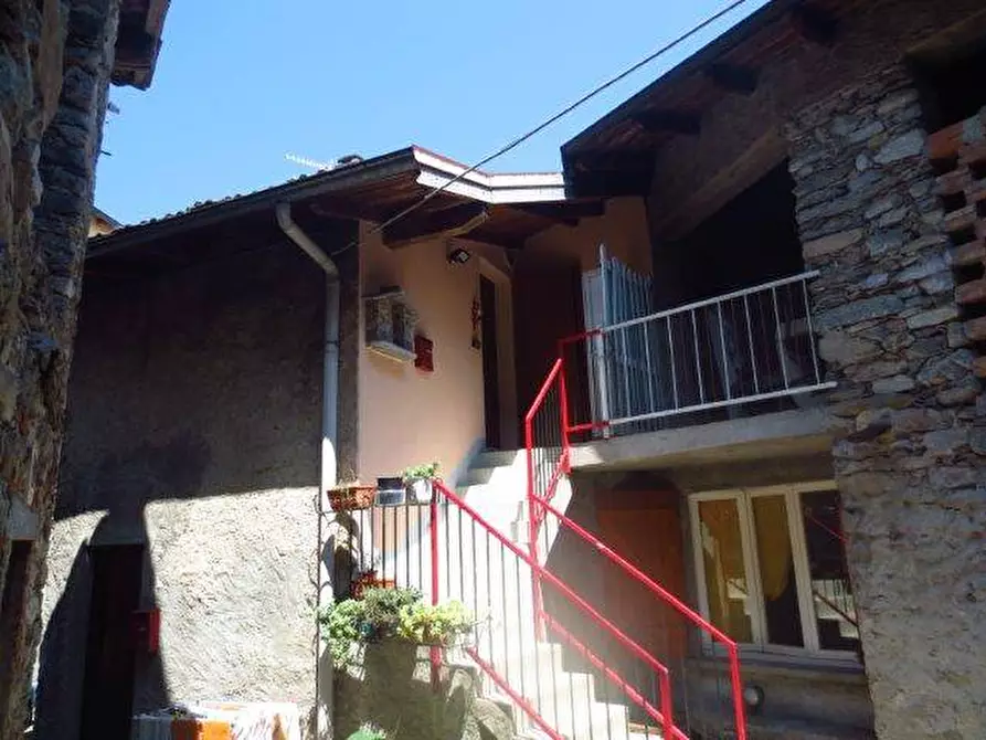 Immagine 1 di Appartamento in vendita  a Arizzano