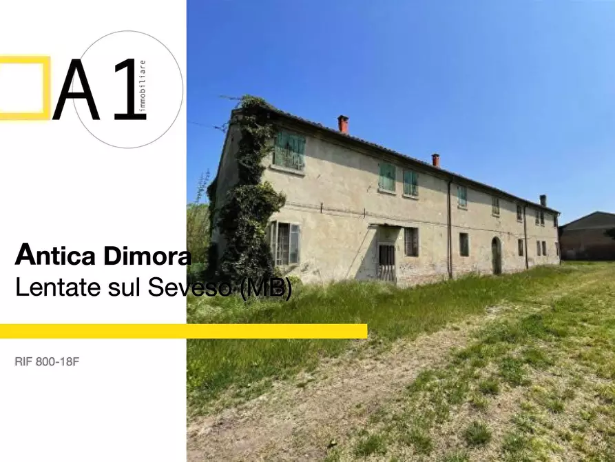 Immagine 1 di Villa in vendita  a Lentate Sul Seveso