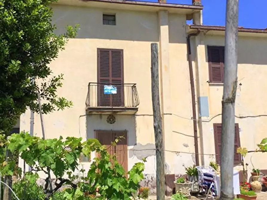 Immagine 1 di Casa indipendente in vendita  in Via Vaschia a Arnara