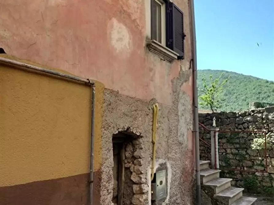 Immagine 1 di Casa indipendente in vendita  in Via San Michele a Arnara