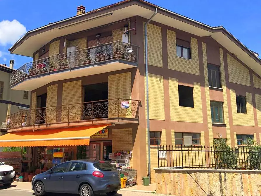 Immagine 1 di Appartamento in vendita  in Via Napoli a Broccostella