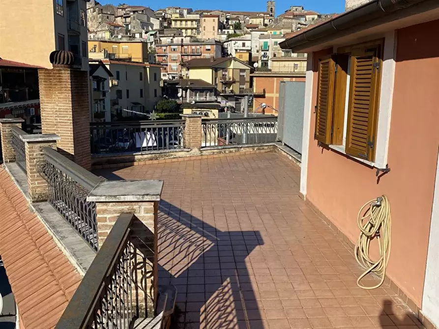 Immagine 1 di Appartamento in vendita  in piazzaGiuseppe Mazzini a San Giovanni Incarico