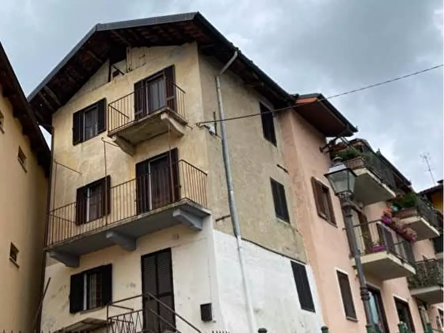 Immagine 1 di Casa indipendente in vendita  in Via maria teresa marchini a Giaveno