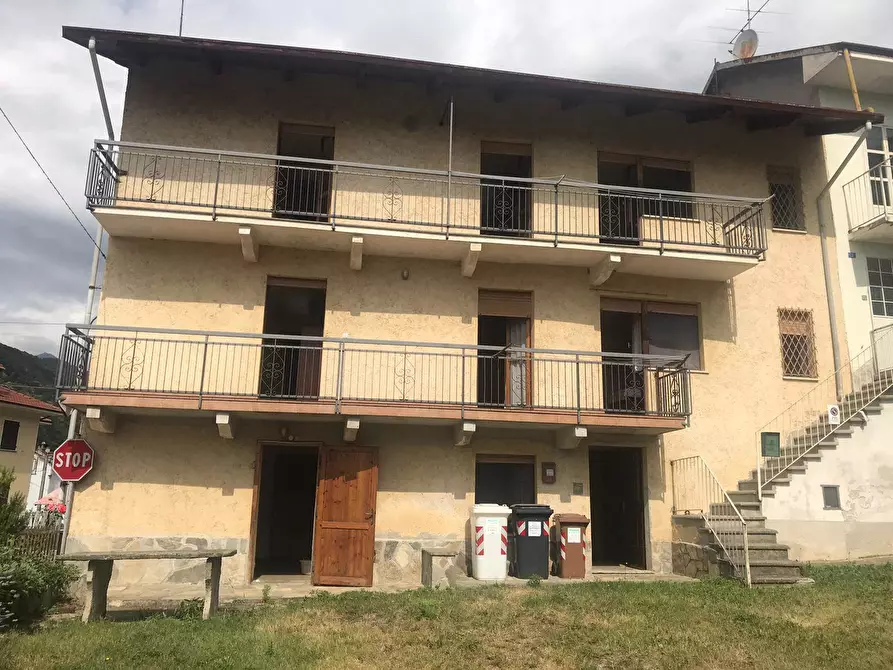 Immagine 1 di Casa indipendente in vendita  in via combacalda a Borgone Susa