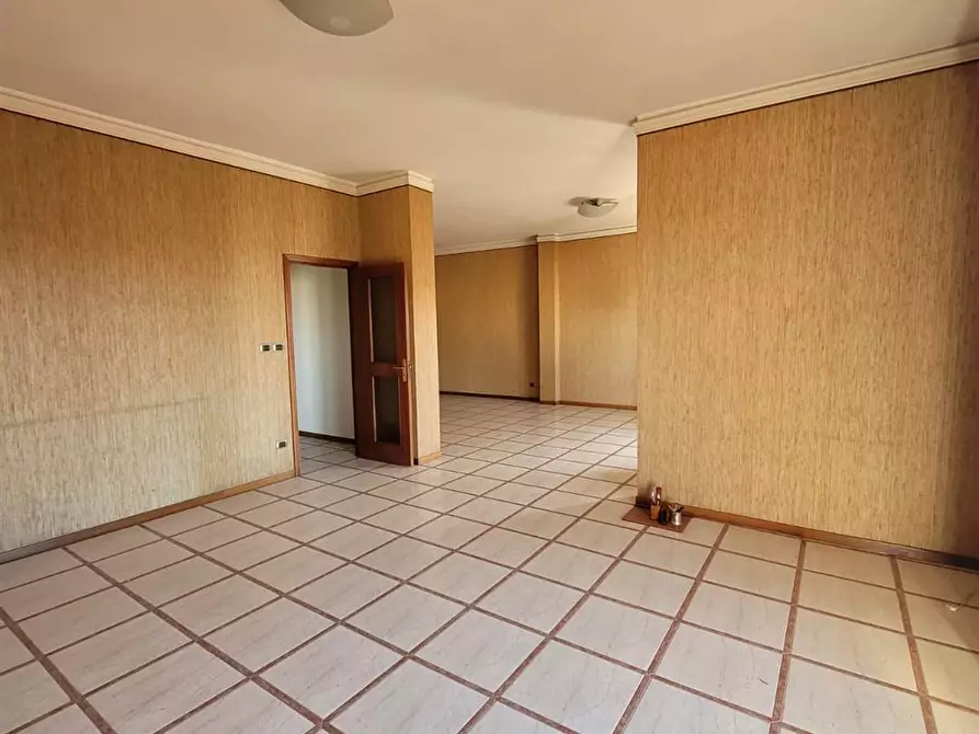 Immagine 1 di Appartamento in vendita  a Belpasso
