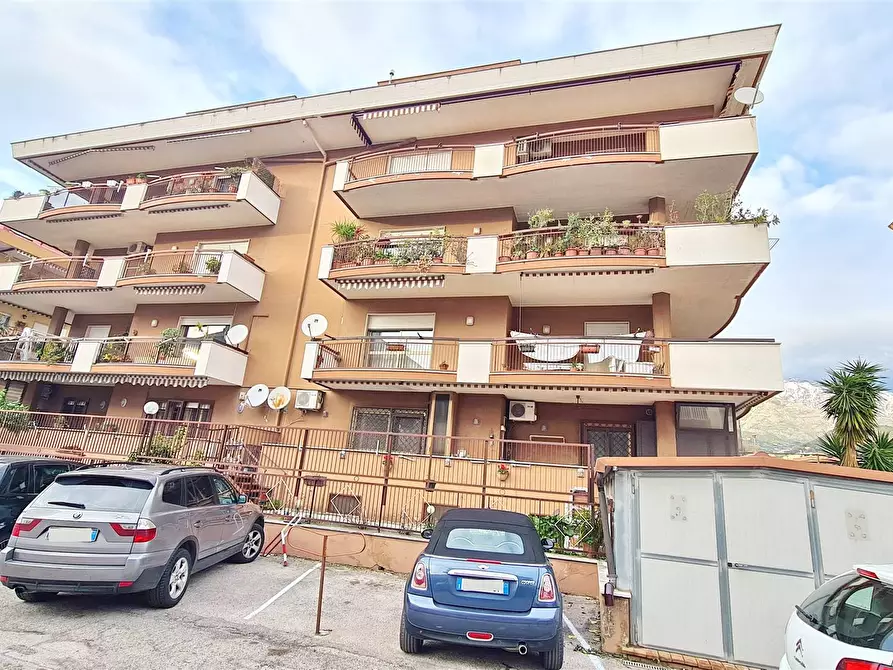 Immagine 1 di Appartamento in affitto  in via Quinto Aurelio Simmaco a Formia