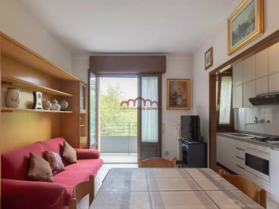 Immagine 1 di Appartamento in vendita  a Bologna