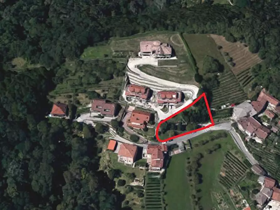 Immagine 1 di Terreno edificabile in vendita  in via montebello a Almenno San Bartolomeo