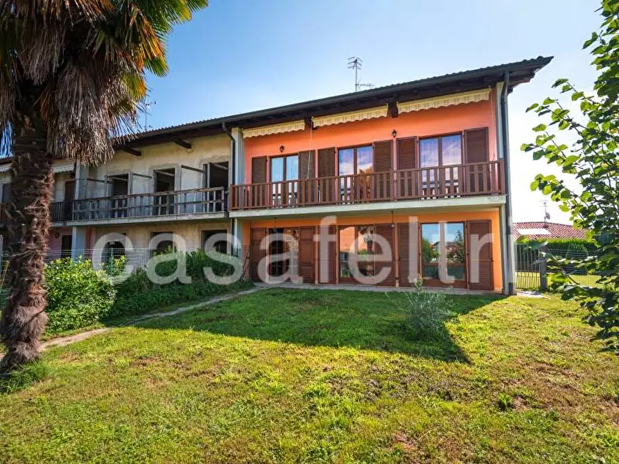 Immagine 1 di Villa in vendita  in Via Ambrogio Fumagalli a Sotto Il Monte Giovanni Xxiii