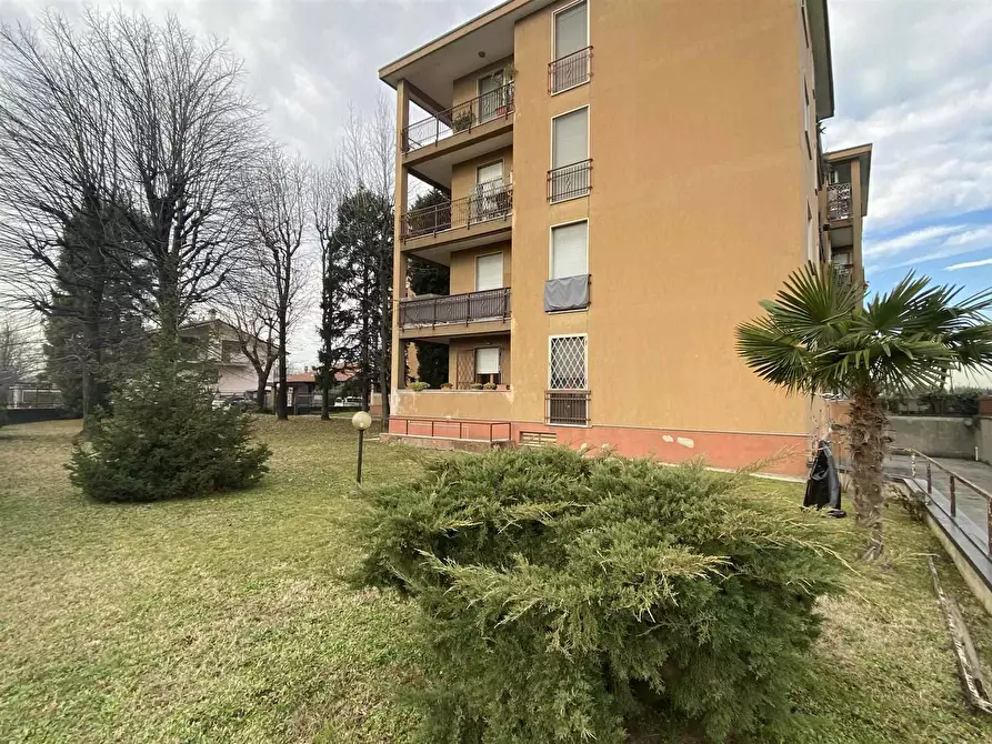 Immagine 1 di Appartamento in vendita  in VIA PESCHIERA a Nerviano