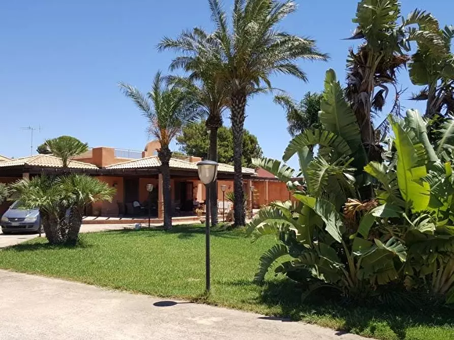 Immagine 1 di Villa in vendita  in Contrada Fossarunza a Marsala