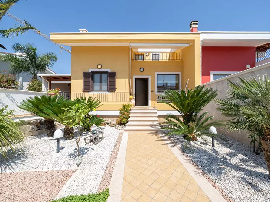 Immagine 1 di Villa in vendita  in CONTRADA AURICARRO RESIDENCE LE PALME a Palo Del Colle