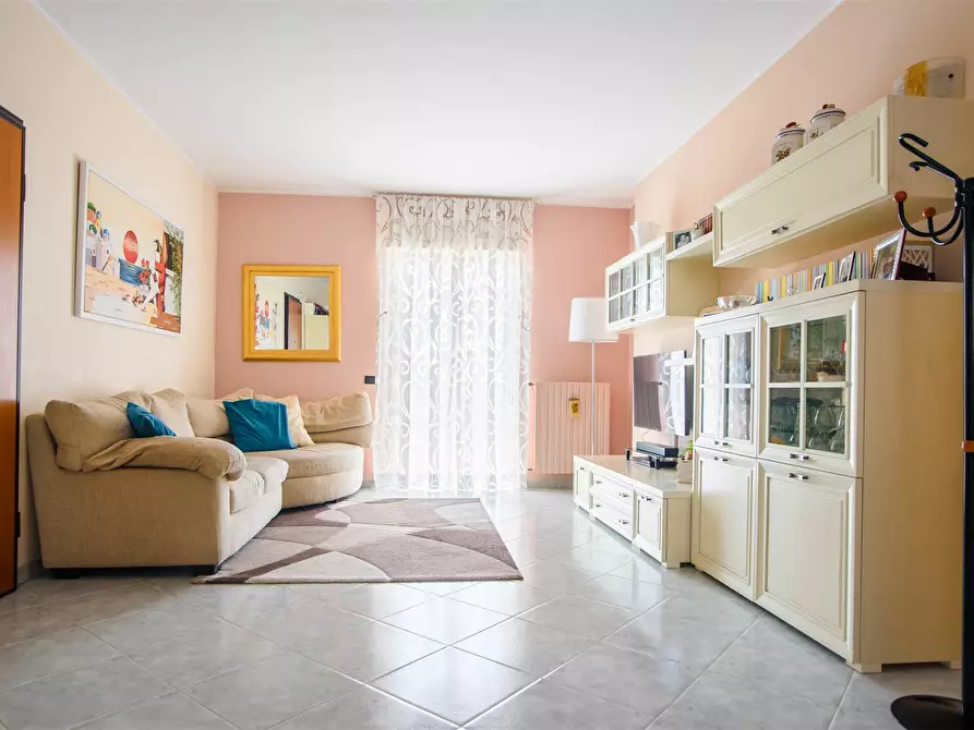 Immagine 1 di Appartamento in vendita  in via Don Francesco Mastrandrea a Palo Del Colle