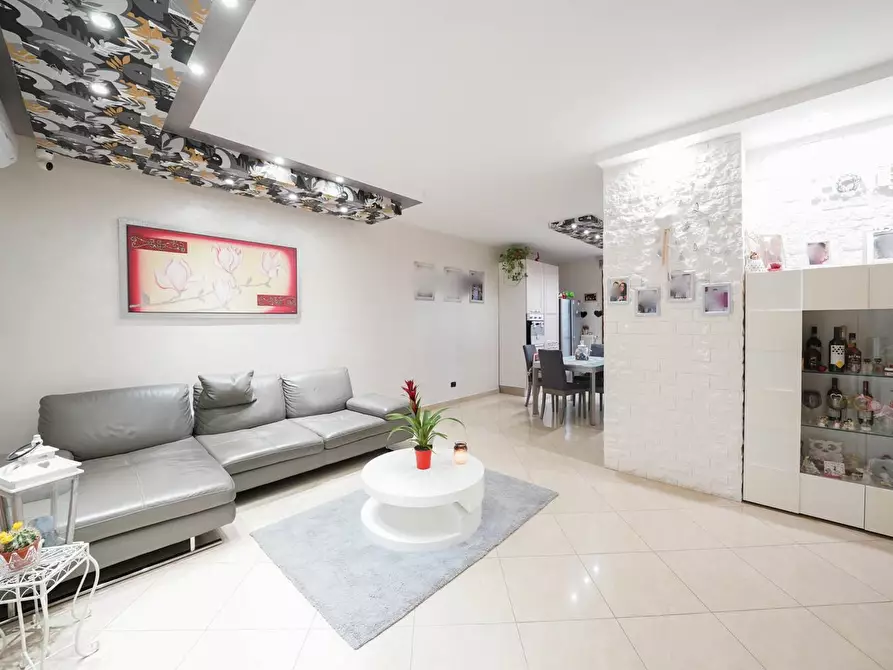 Immagine 1 di Appartamento in vendita  in Vico I Cesare Cantù a Palo Del Colle