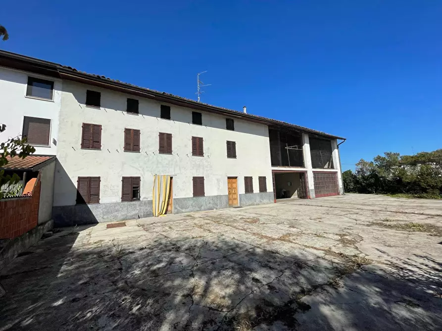 Immagine 1 di Rustico / casale in vendita  in STRADA VALMACCHINA a Casale Monferrato