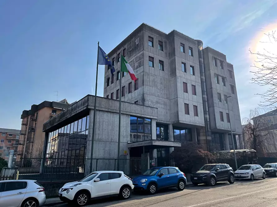 Immagine 1 di Ufficio in affitto  in Viale Ottavio Marchino a Casale Monferrato
