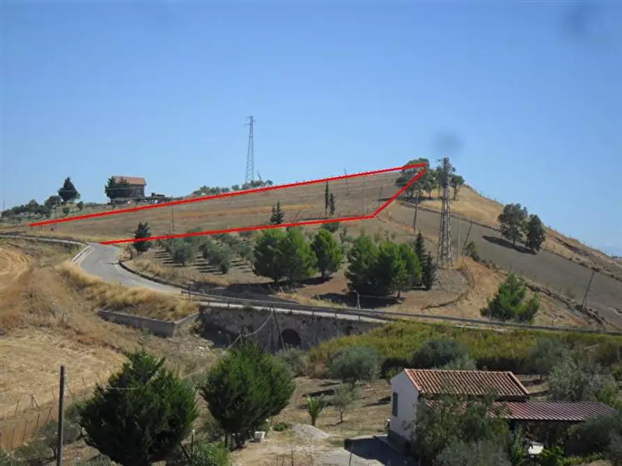 Immagine 1 di Terreno edificabile in vendita  in Contrada Palombara a Caltanissetta