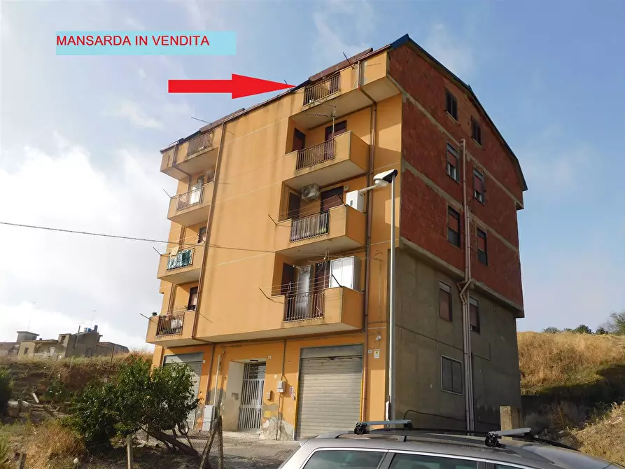 Immagine 1 di Loft/Open space in vendita  in Via Mimiani a San Cataldo