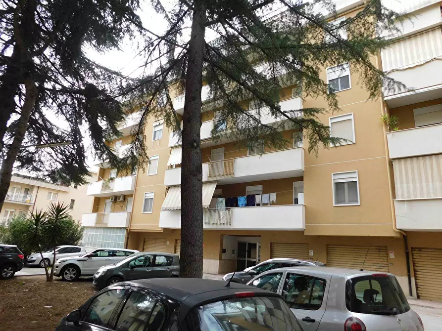Immagine 1 di Appartamento in vendita  in Piazza Giorgio La Pira a San Cataldo