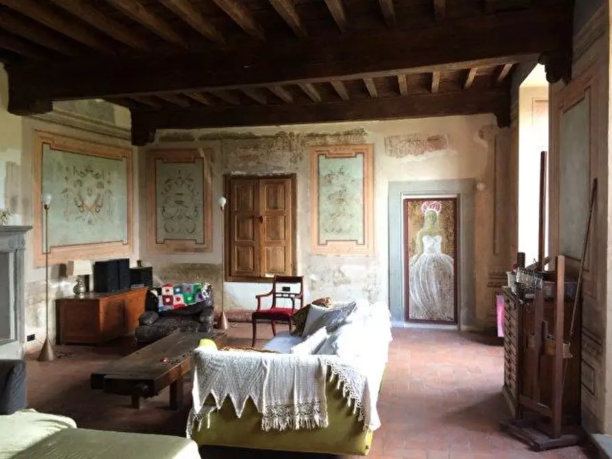 Immagine 1 di Villa in vendita  a Calenzano
