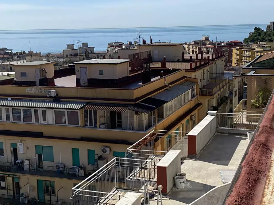 Immagine 1 di Appartamento in vendita  in via migliorati a Salerno