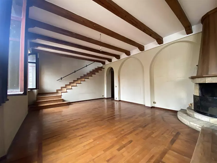 Immagine 1 di Appartamento in vendita  a Castell'arquato